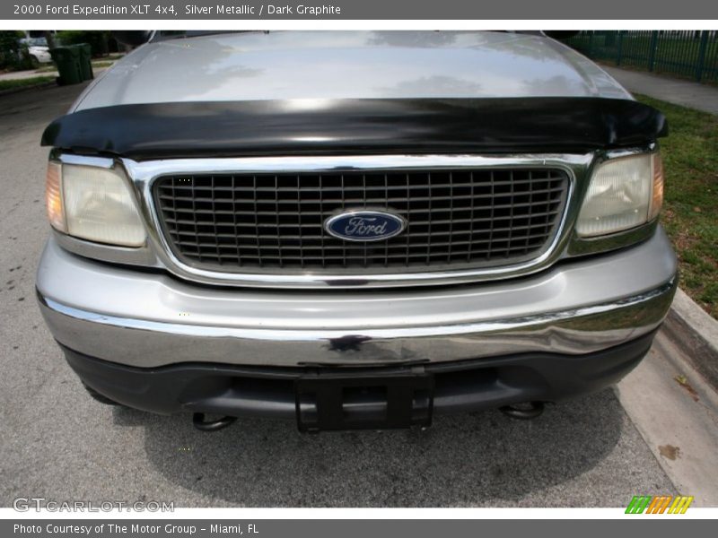 Silver Metallic / Dark Graphite 2000 Ford Expedition XLT 4x4