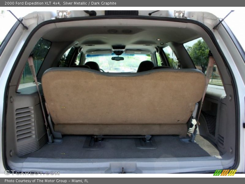 Silver Metallic / Dark Graphite 2000 Ford Expedition XLT 4x4