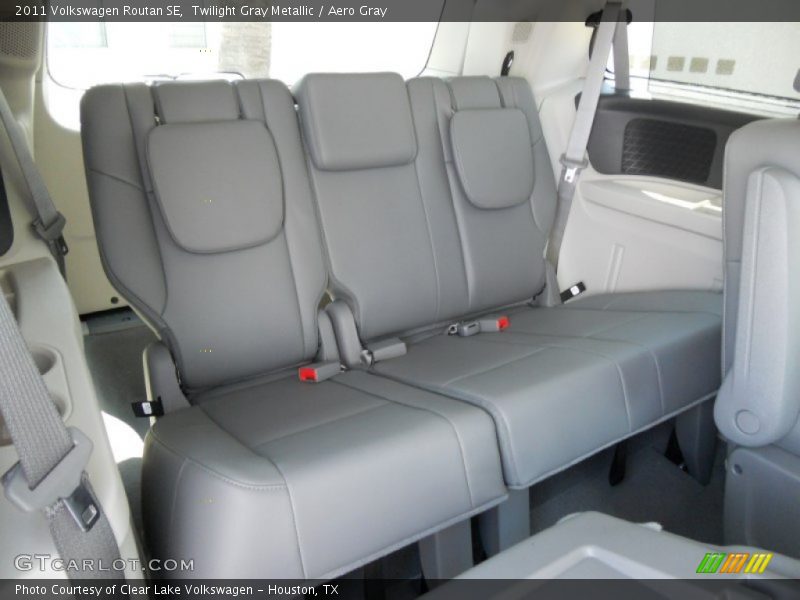 Twilight Gray Metallic / Aero Gray 2011 Volkswagen Routan SE