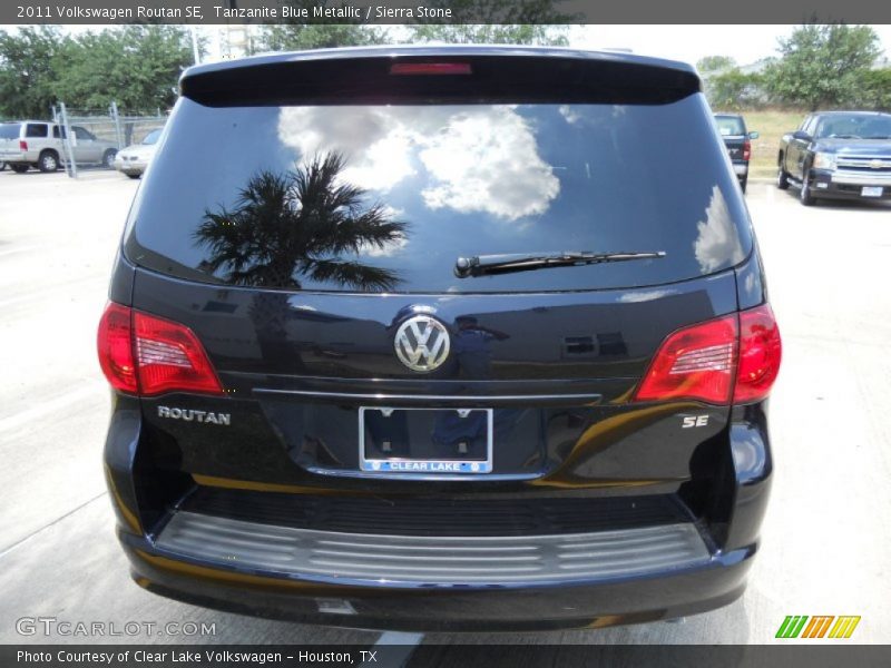 Tanzanite Blue Metallic / Sierra Stone 2011 Volkswagen Routan SE