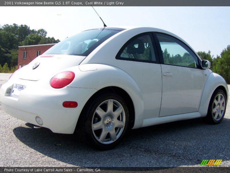 Cool White / Light Grey 2001 Volkswagen New Beetle GLS 1.8T Coupe