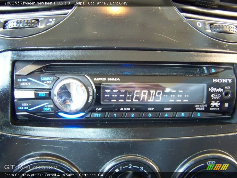 Cool White / Light Grey 2001 Volkswagen New Beetle GLS 1.8T Coupe