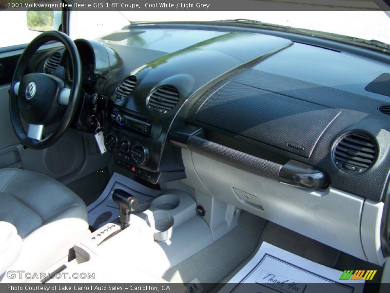 Cool White / Light Grey 2001 Volkswagen New Beetle GLS 1.8T Coupe