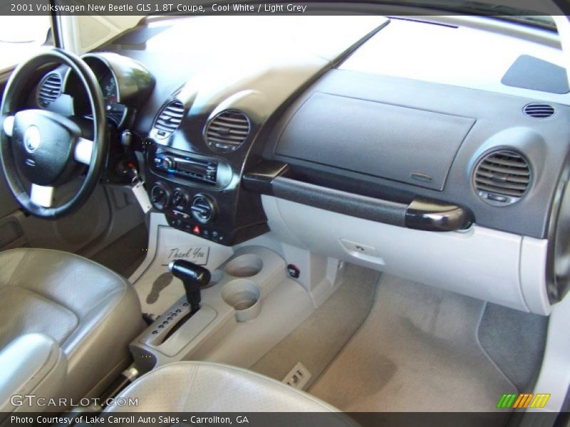 Cool White / Light Grey 2001 Volkswagen New Beetle GLS 1.8T Coupe