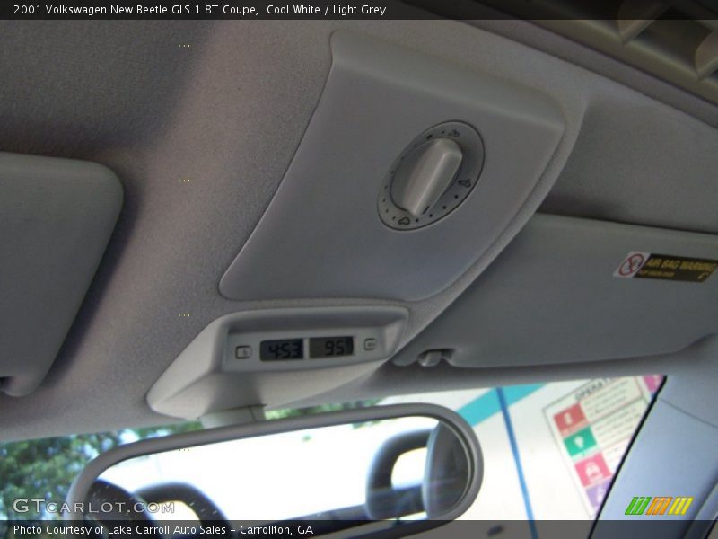 Cool White / Light Grey 2001 Volkswagen New Beetle GLS 1.8T Coupe