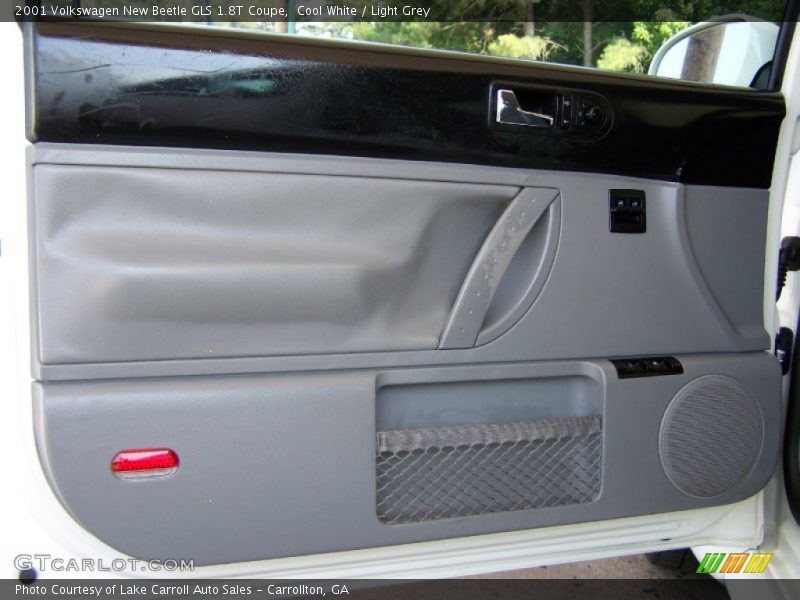 Cool White / Light Grey 2001 Volkswagen New Beetle GLS 1.8T Coupe