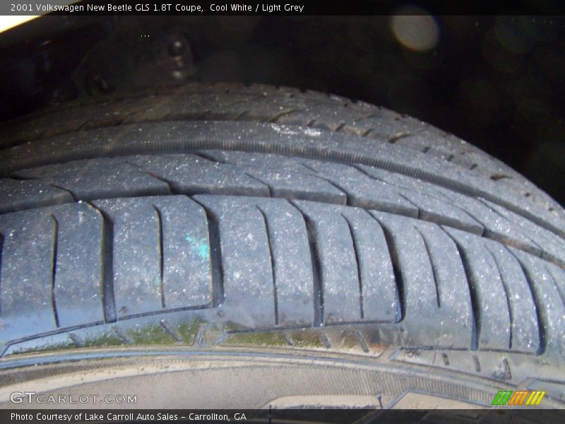 Cool White / Light Grey 2001 Volkswagen New Beetle GLS 1.8T Coupe