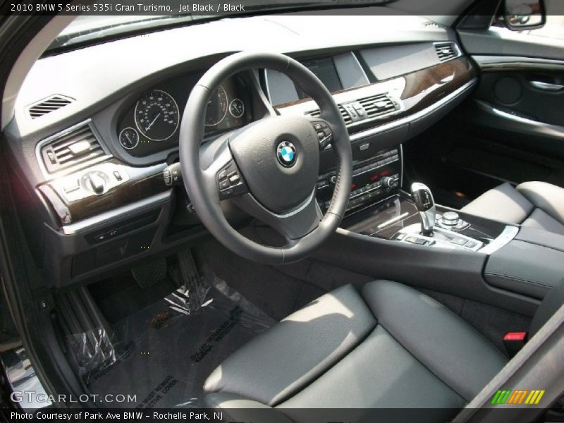 Jet Black / Black 2010 BMW 5 Series 535i Gran Turismo