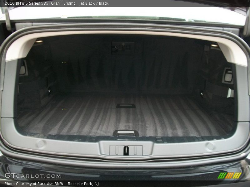 Jet Black / Black 2010 BMW 5 Series 535i Gran Turismo