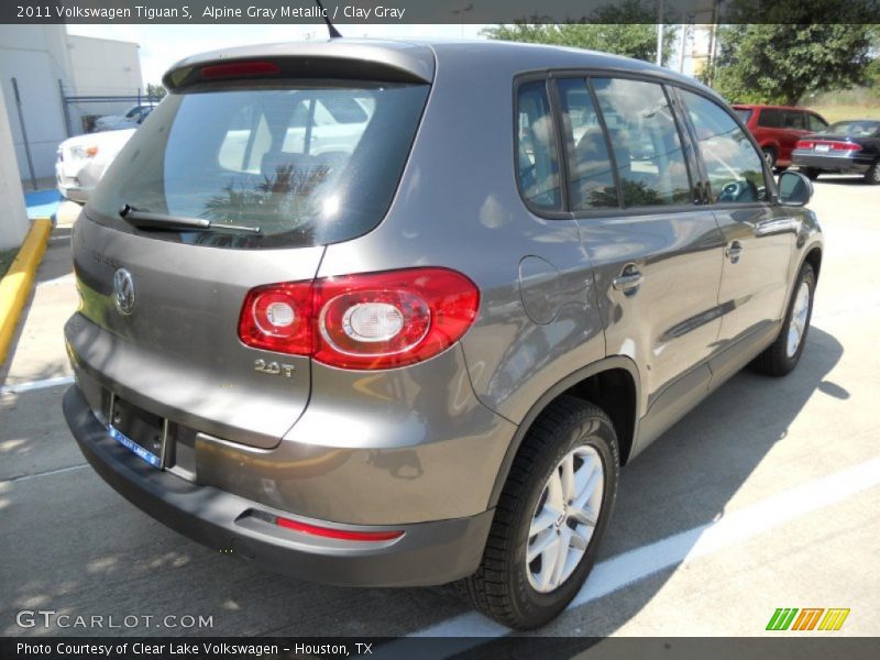 Alpine Gray Metallic / Clay Gray 2011 Volkswagen Tiguan S
