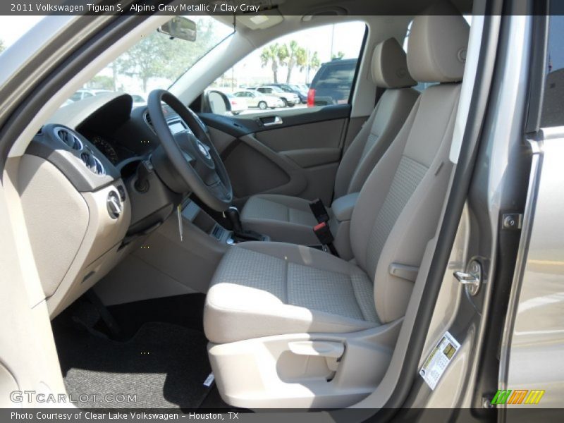 Alpine Gray Metallic / Clay Gray 2011 Volkswagen Tiguan S