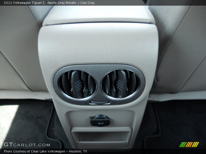 Alpine Gray Metallic / Clay Gray 2011 Volkswagen Tiguan S