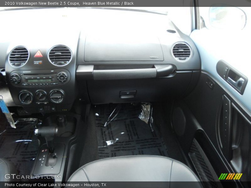 Heaven Blue Metallic / Black 2010 Volkswagen New Beetle 2.5 Coupe