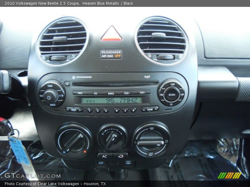 Heaven Blue Metallic / Black 2010 Volkswagen New Beetle 2.5 Coupe