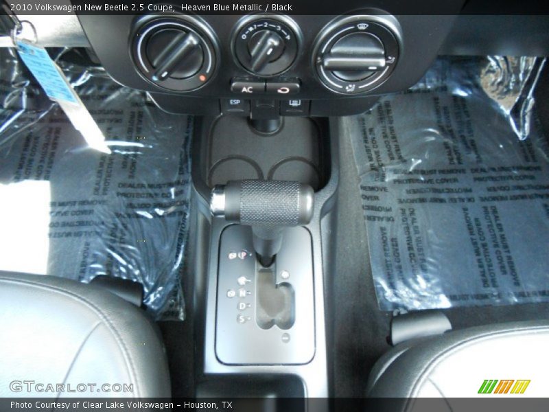 Heaven Blue Metallic / Black 2010 Volkswagen New Beetle 2.5 Coupe