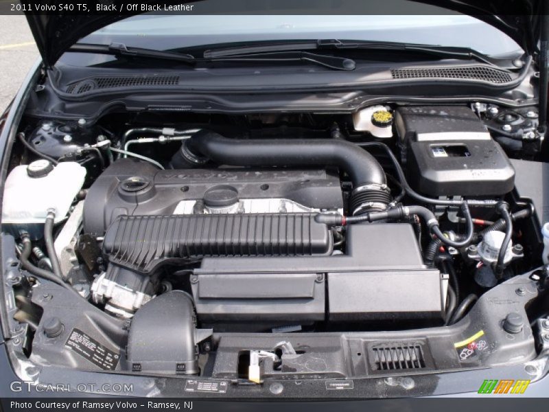  2011 S40 T5 Engine - 2.5 Liter Turbocharged DOHC 20-Valve VVT Inline 5 Cylinder
