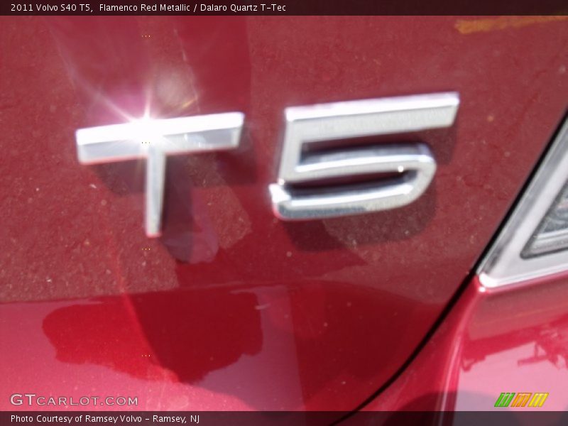 Flamenco Red Metallic / Dalaro Quartz T-Tec 2011 Volvo S40 T5