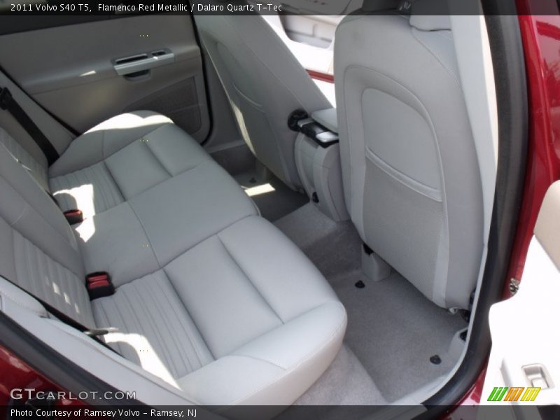 Flamenco Red Metallic / Dalaro Quartz T-Tec 2011 Volvo S40 T5
