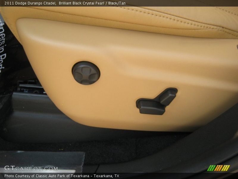 Brilliant Black Crystal Pearl / Black/Tan 2011 Dodge Durango Citadel