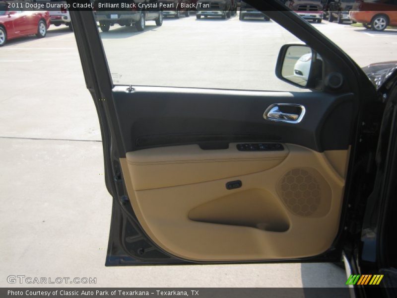 Brilliant Black Crystal Pearl / Black/Tan 2011 Dodge Durango Citadel