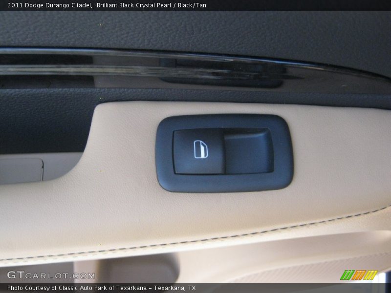 Brilliant Black Crystal Pearl / Black/Tan 2011 Dodge Durango Citadel
