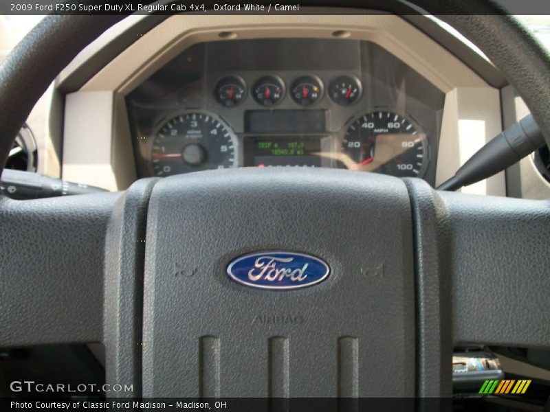 Oxford White / Camel 2009 Ford F250 Super Duty XL Regular Cab 4x4
