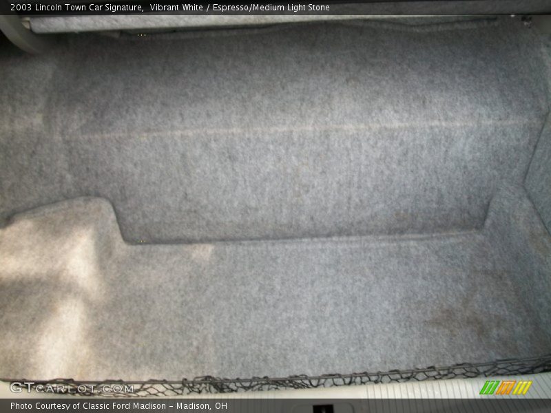 Vibrant White / Espresso/Medium Light Stone 2003 Lincoln Town Car Signature