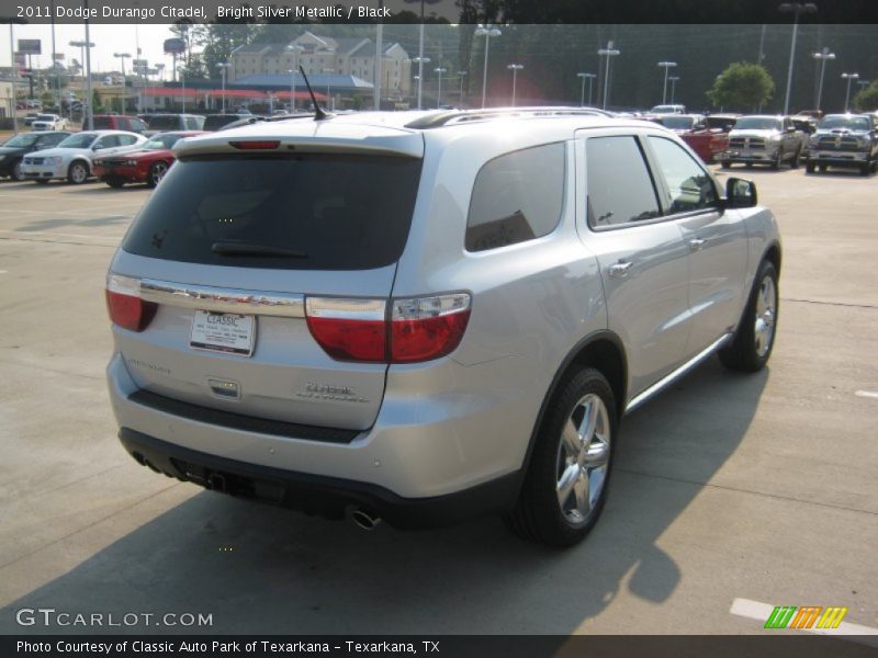 Bright Silver Metallic / Black 2011 Dodge Durango Citadel
