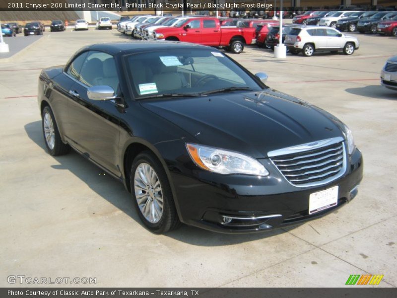 Brilliant Black Crystal Pearl / Black/Light Frost Beige 2011 Chrysler 200 Limited Convertible