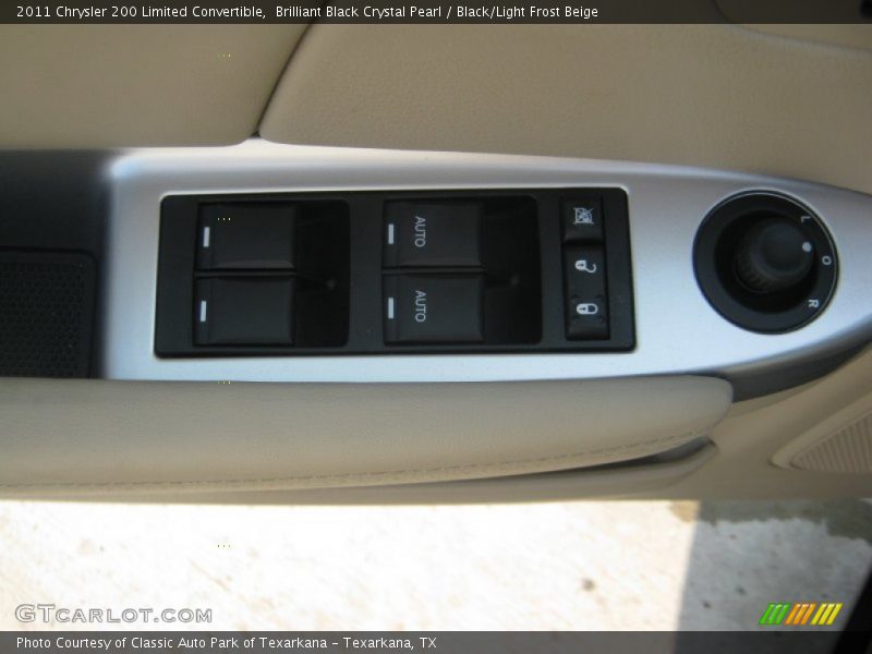 Brilliant Black Crystal Pearl / Black/Light Frost Beige 2011 Chrysler 200 Limited Convertible