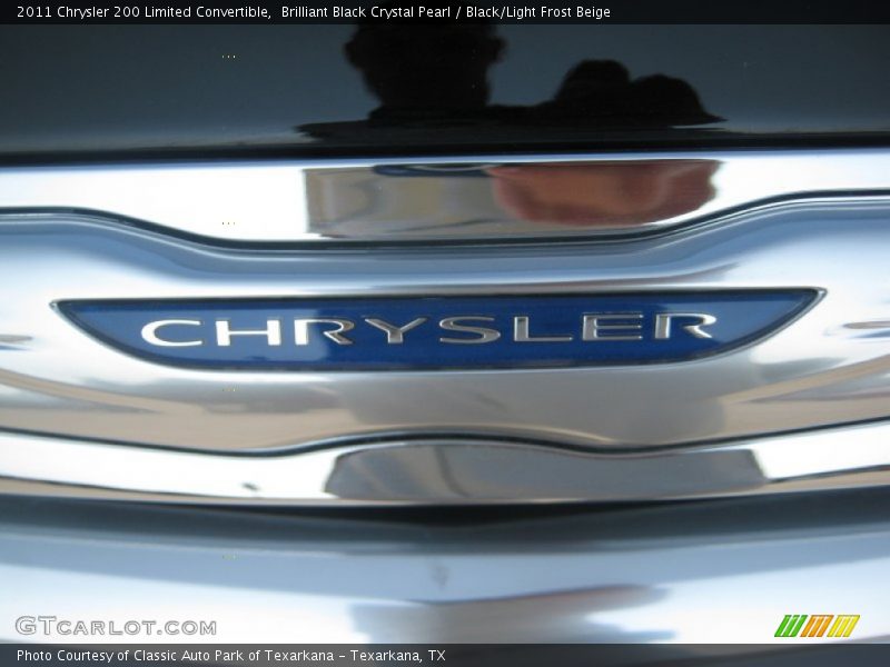 Brilliant Black Crystal Pearl / Black/Light Frost Beige 2011 Chrysler 200 Limited Convertible