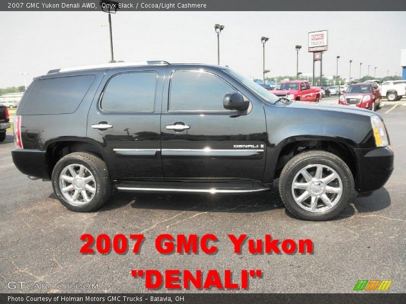 Onyx Black / Cocoa/Light Cashmere 2007 GMC Yukon Denali AWD