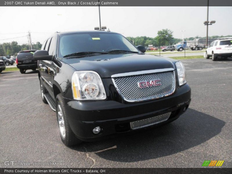 Onyx Black / Cocoa/Light Cashmere 2007 GMC Yukon Denali AWD