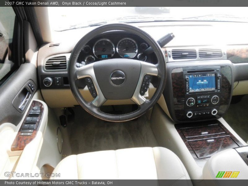 Onyx Black / Cocoa/Light Cashmere 2007 GMC Yukon Denali AWD