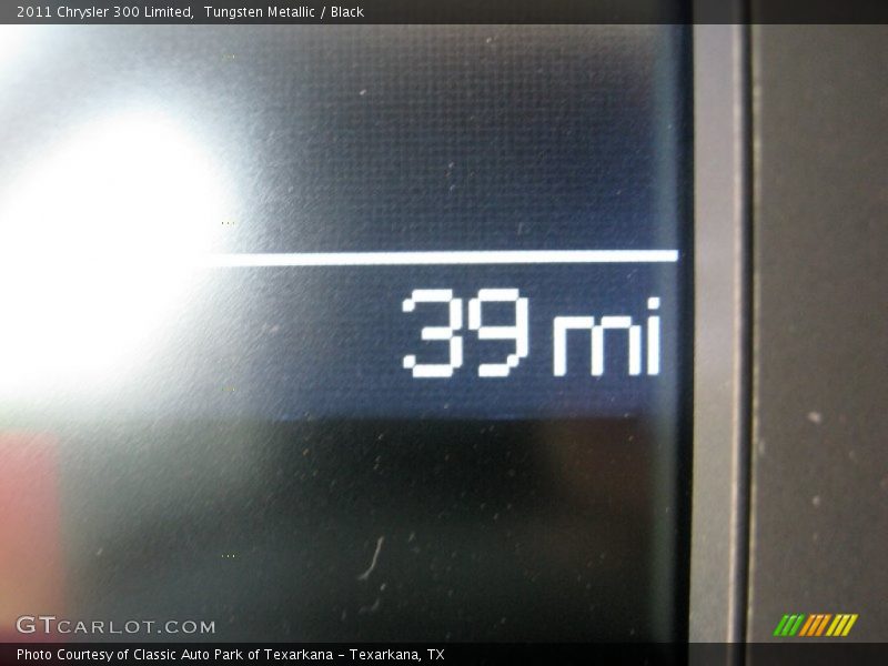 Tungsten Metallic / Black 2011 Chrysler 300 Limited