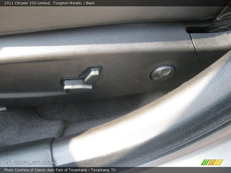 Tungsten Metallic / Black 2011 Chrysler 300 Limited