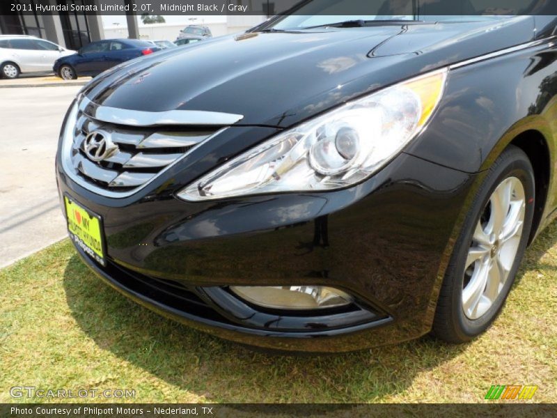 Midnight Black / Gray 2011 Hyundai Sonata Limited 2.0T
