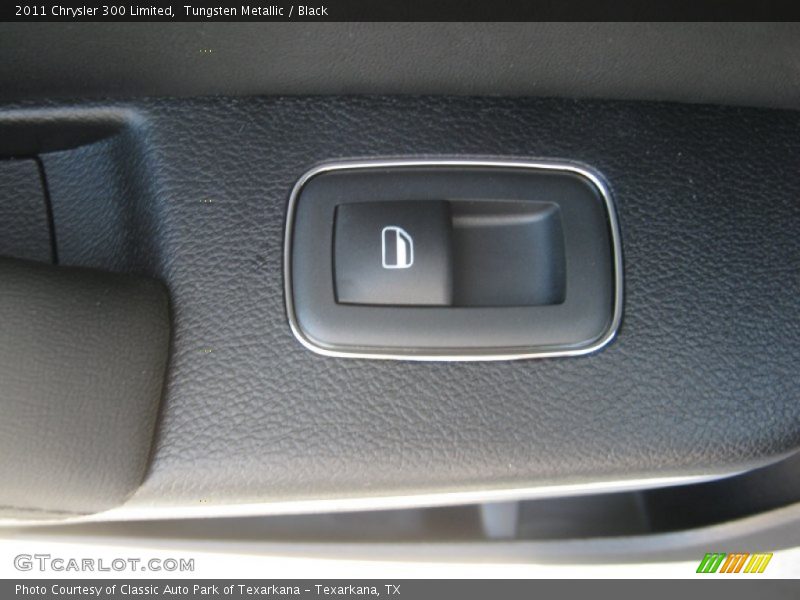 Tungsten Metallic / Black 2011 Chrysler 300 Limited