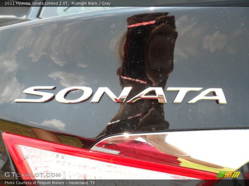 Midnight Black / Gray 2011 Hyundai Sonata Limited 2.0T