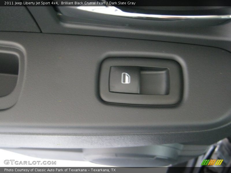 Brilliant Black Crystal Pearl / Dark Slate Gray 2011 Jeep Liberty Jet Sport 4x4
