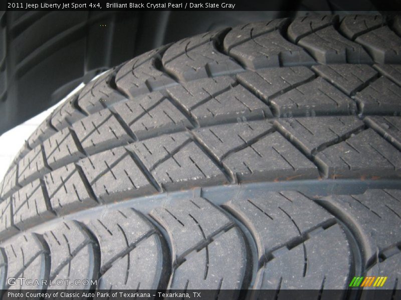 Brilliant Black Crystal Pearl / Dark Slate Gray 2011 Jeep Liberty Jet Sport 4x4