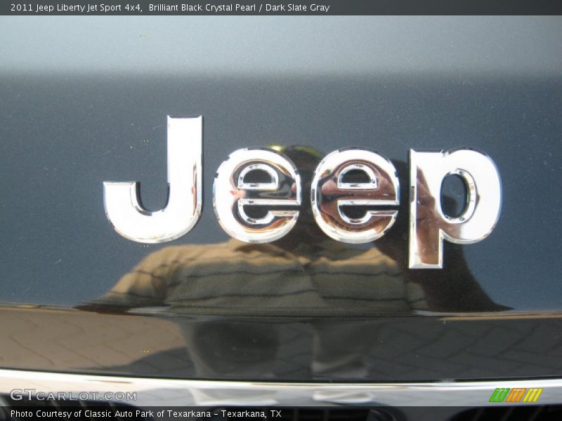 Brilliant Black Crystal Pearl / Dark Slate Gray 2011 Jeep Liberty Jet Sport 4x4