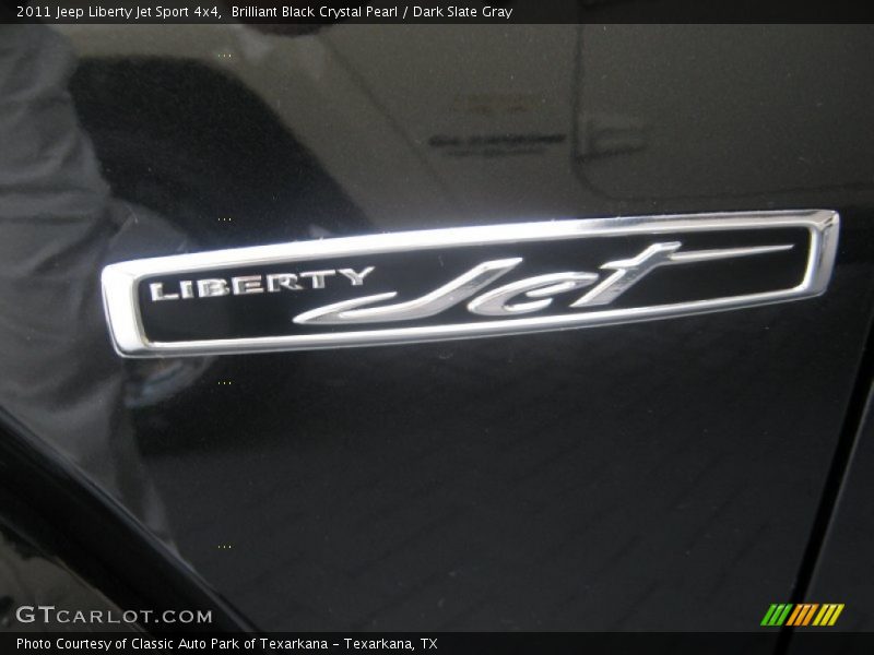 Brilliant Black Crystal Pearl / Dark Slate Gray 2011 Jeep Liberty Jet Sport 4x4