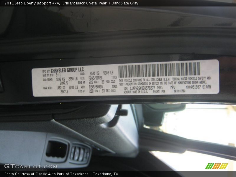 Brilliant Black Crystal Pearl / Dark Slate Gray 2011 Jeep Liberty Jet Sport 4x4