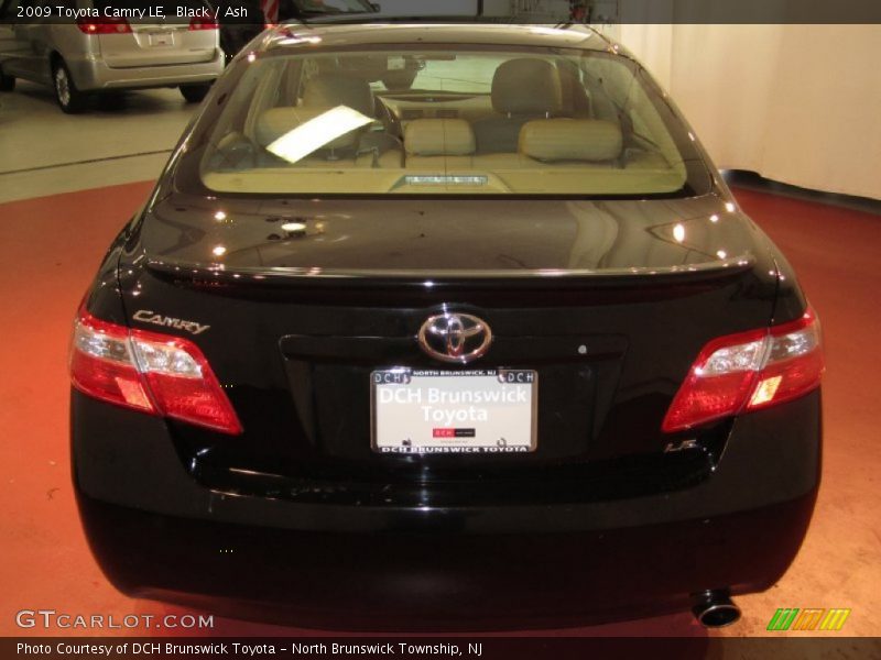 Black / Ash 2009 Toyota Camry LE