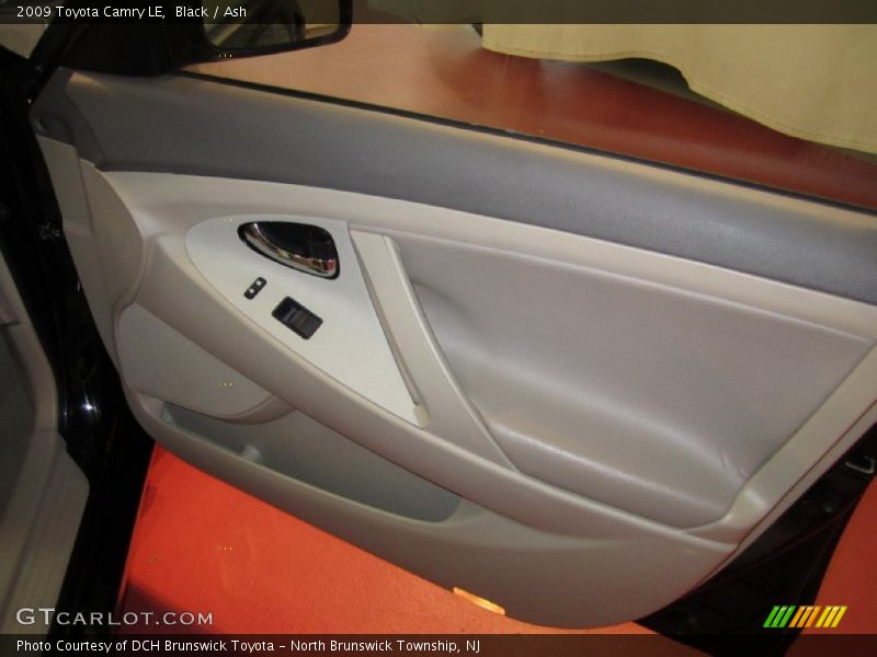 Black / Ash 2009 Toyota Camry LE