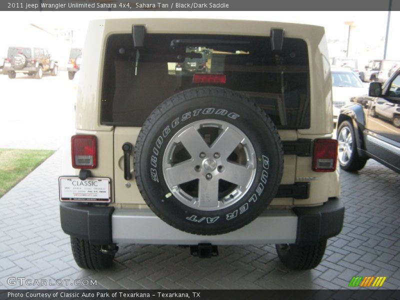 Sahara Tan / Black/Dark Saddle 2011 Jeep Wrangler Unlimited Sahara 4x4