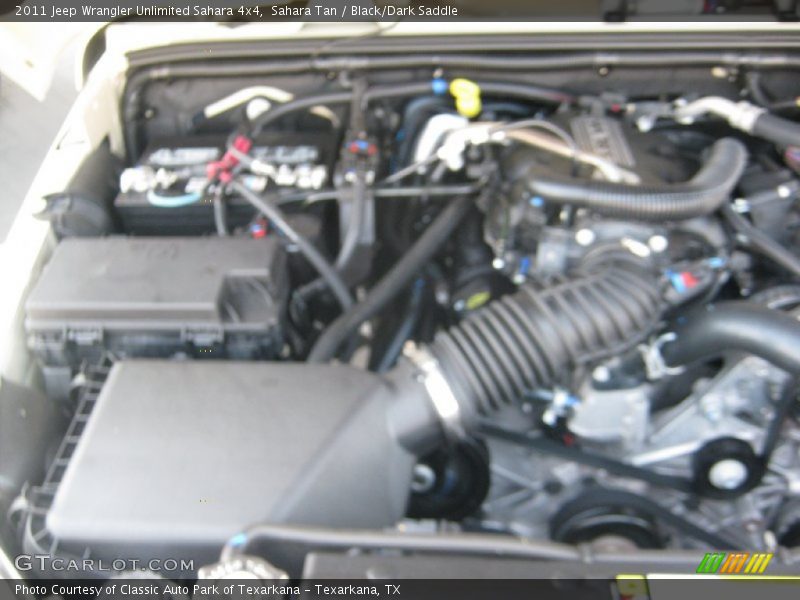 Sahara Tan / Black/Dark Saddle 2011 Jeep Wrangler Unlimited Sahara 4x4