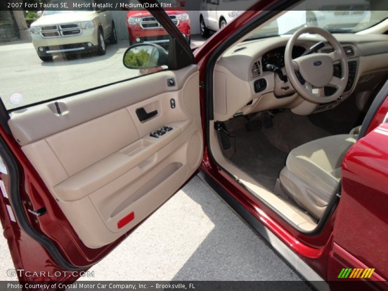 Merlot Metallic / Medium/Dark Flint 2007 Ford Taurus SE