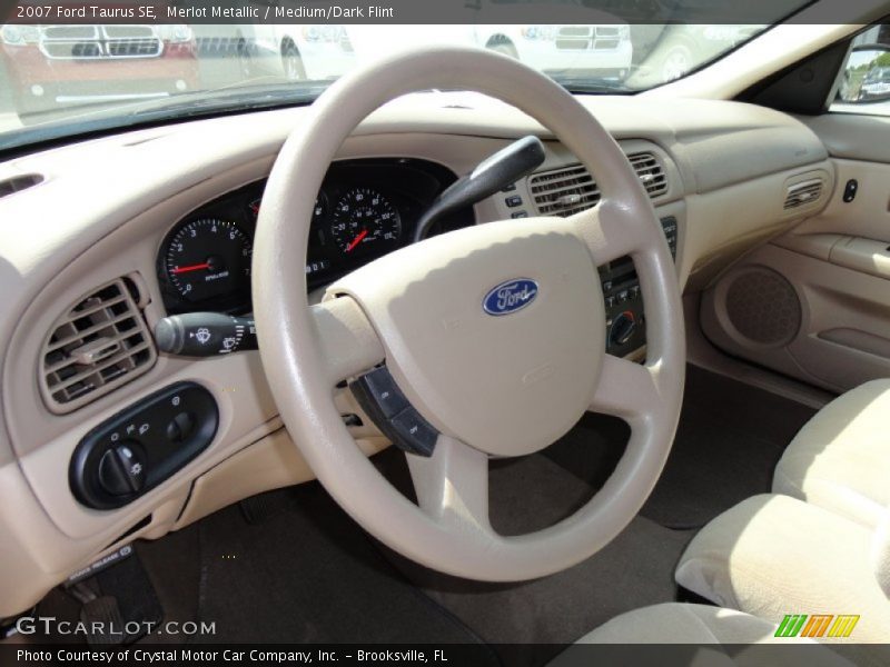 Merlot Metallic / Medium/Dark Flint 2007 Ford Taurus SE